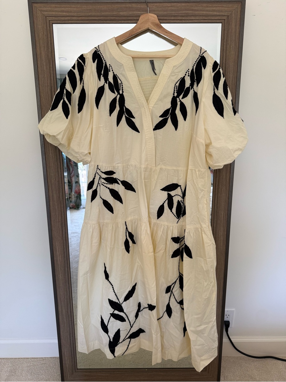By Anthropologie Short-Sleeve Embroidery Appliqué Maxi Dress Midi Dress 2X EUC - Picture 4 of 6
